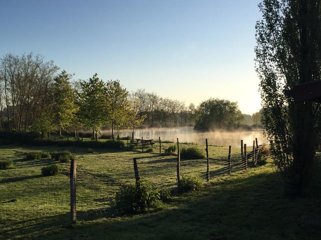 Domaine D'Aromm - Chambres D'Hotes & Gites - Piscine, Etangs & Animaux - Au Calme Ouches Exterior foto